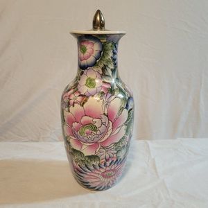 TOYO Golden Peony Urn/Vase
